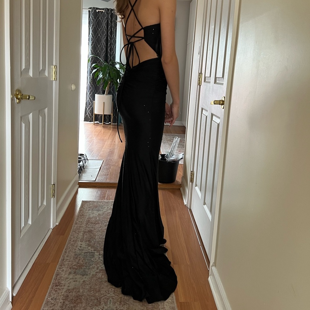 PROM DRESS - Picture 3 of 4
